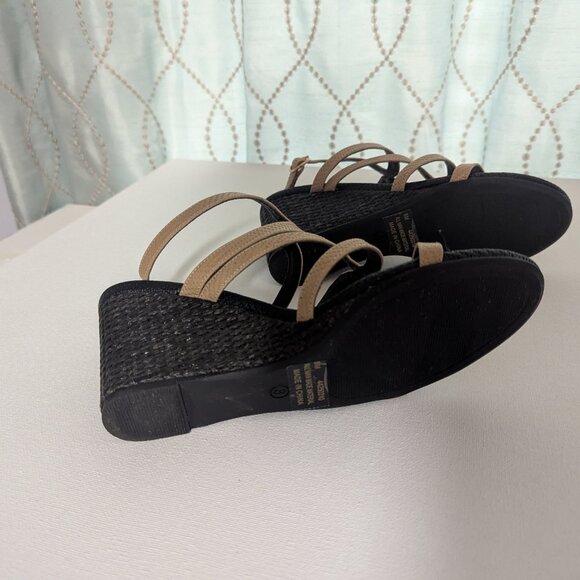 Black and tan wedge shoe - 8 - Picture 7 of 9